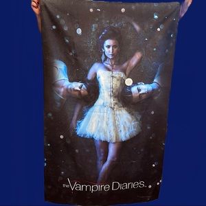 The Vampire Diaries - TV - 30“ X 60“ Beach Towel